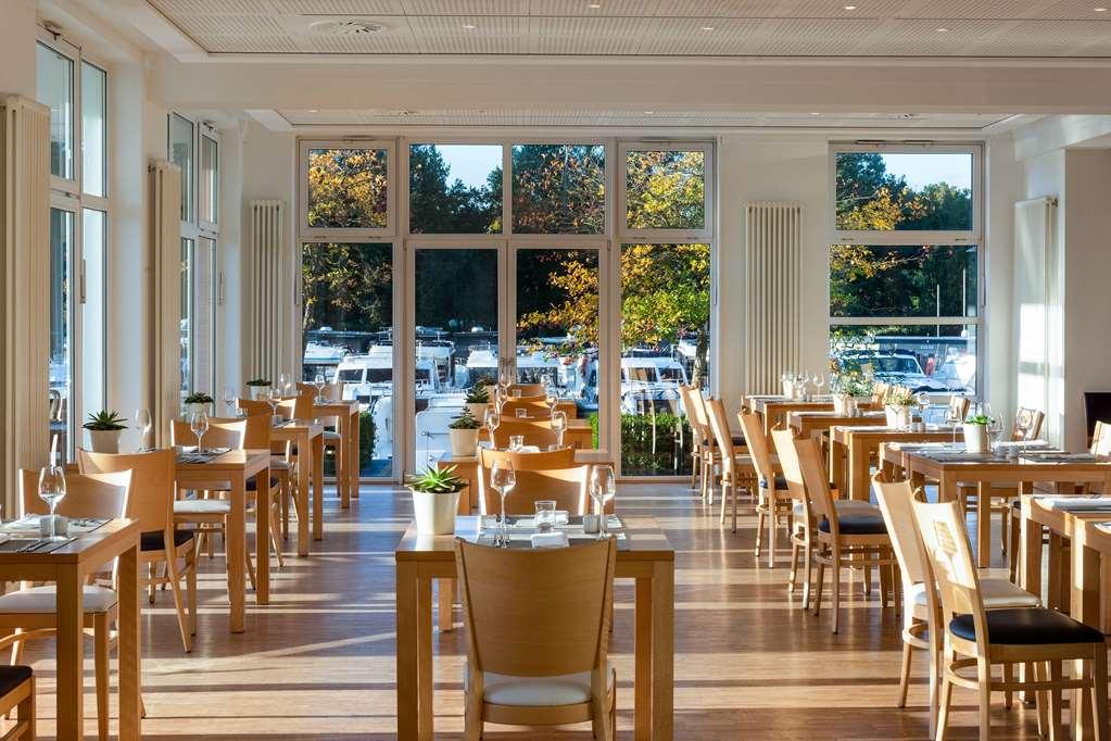 Precise Resort Marina Wolfsbruch Rheinsberg Ristorante foto