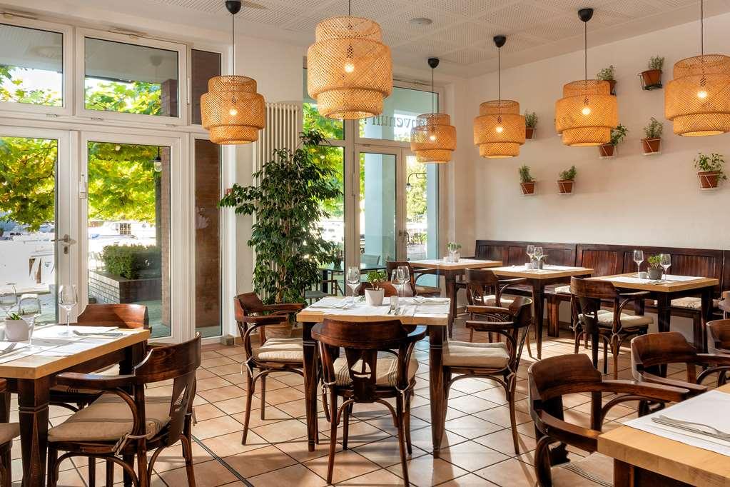 Precise Resort Marina Wolfsbruch Rheinsberg Ristorante foto