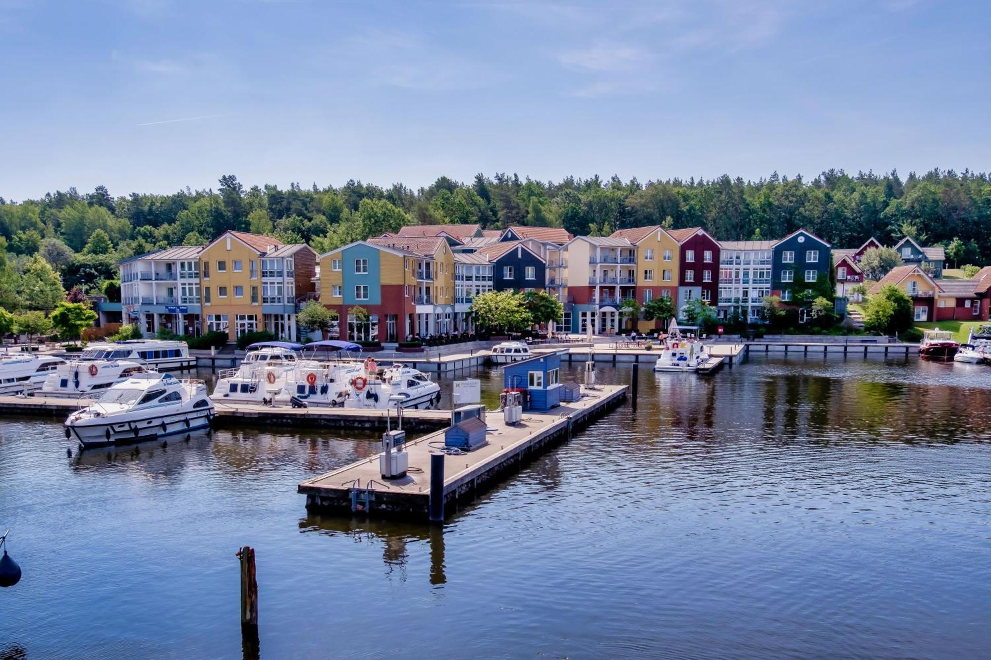 Precise Resort Marina Wolfsbruch Rheinsberg Esterno foto